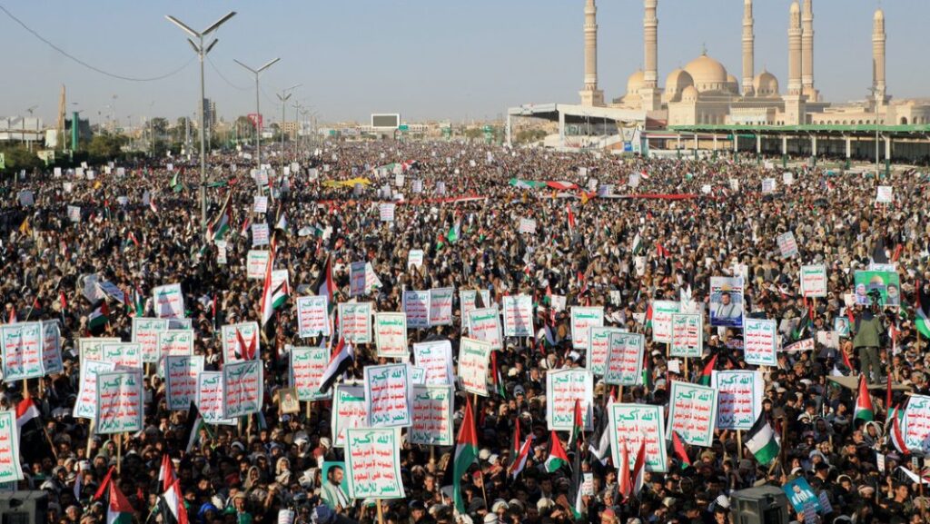 Masivas protestas en Yemen para repudiar ataques de EEUU y Reino Unido