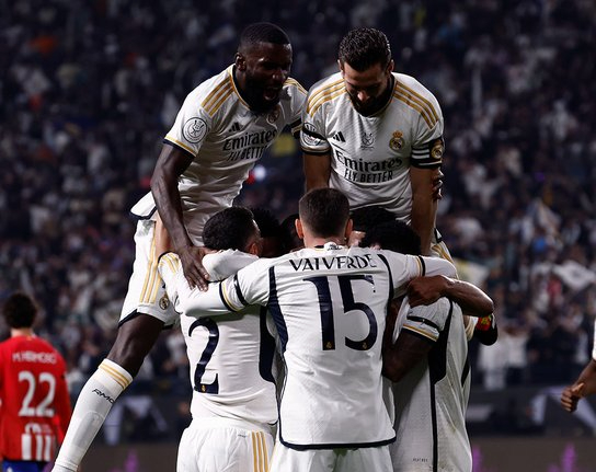 Real Madrid remonta al Atleti y pasa a la final de la Supercopa