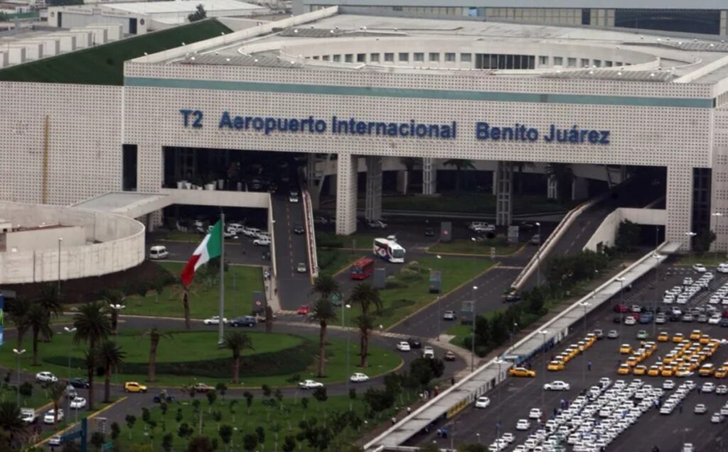 Apuñalan a venezolano en el aeropuerto de Ciudad de México
