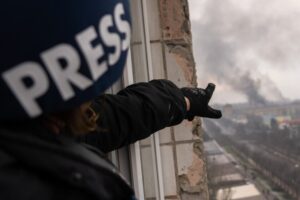 '20 días en Mariúpol' (2023), crítica. Un intenso documental nominado al Óscar que muestra los efectos más devastadores de la guerra
