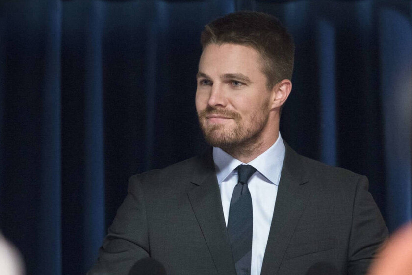Stephen Amell protagonizará el spin-off de la serie más vista de 2023