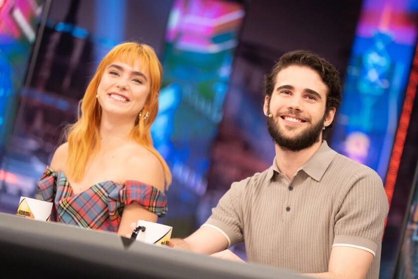 Clara Galle y Julio Peña contaron en 'El hormiguero' lo más difícil de rodar escenas de sexo. "Estuve una semana entera con esparadrapo ahí"