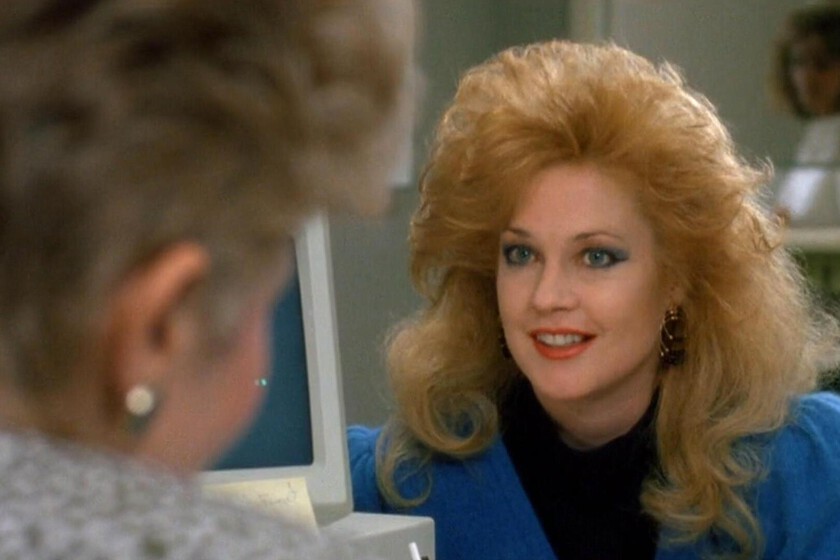 Qué fue de Melanie Griffith, de ser la actriz más nominada en la historia de los Razzie a descubrir el amor por el teatro y los musicales cuando el cine le dio la espalda