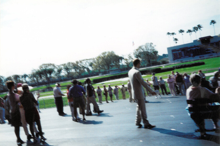 Es uno de los mejores remakes de la historia y sólo tienes unos días para verlo en Netflix. Un entretenimiento modélico con un reparto estelar