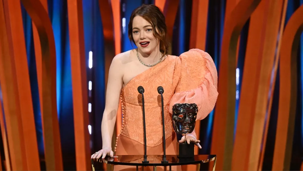Emma Stone se lleva BAFTA por Mejor Actriz
