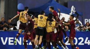 Venezuela lo empata al final 2-2 ante Argentina