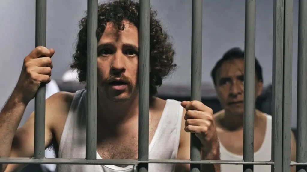 Luisito Comunica se atrevió a mostrar cómo viven los criminales en la cárcel más estricta del mundo