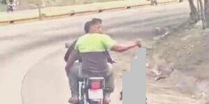 Tarek William Saab ordenó investigar a motorizados por maltrato animal