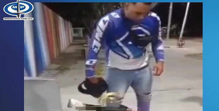 Tarek William Saab le echó el ojo a mototaxistas que agredieron a un joven en Valencia