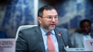 Canciller Gil recomienda a Brian Nichols evitar "hacer un ridículo mundial"