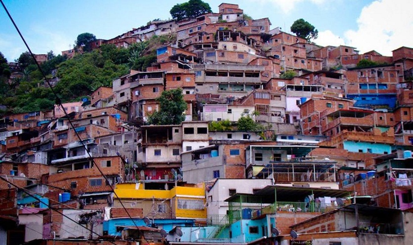 Douglas Rico anunció despliegue policial en El Valle y la Cota 905