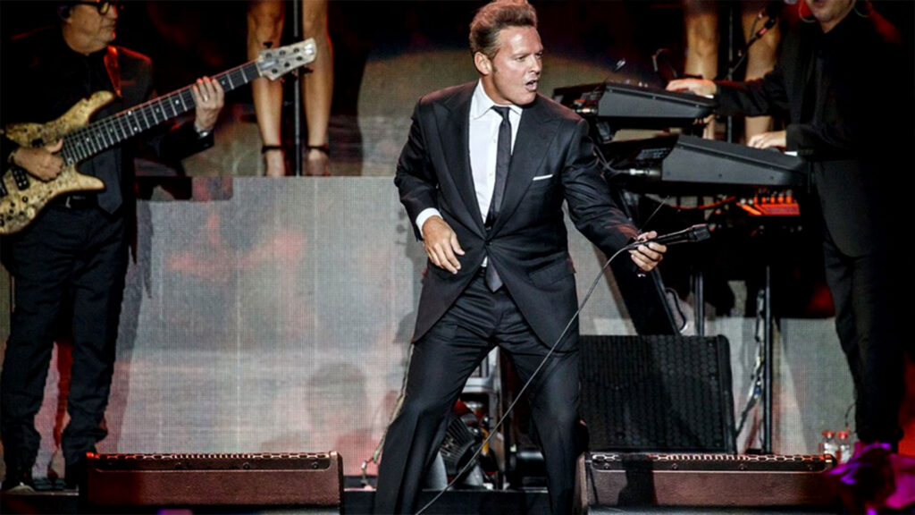 Luis Miguel hace el concierto más lucrativo de su carrera