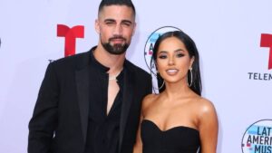 Becky G y Sebastian Lletget le siguen apostando a su amor