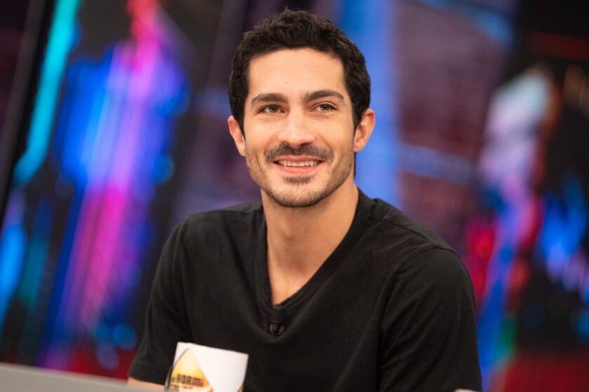 Chino Darín explicó en 'El hormiguero' el susto que le dio a Úrsula Corberó. "Se me hinchó la cara"