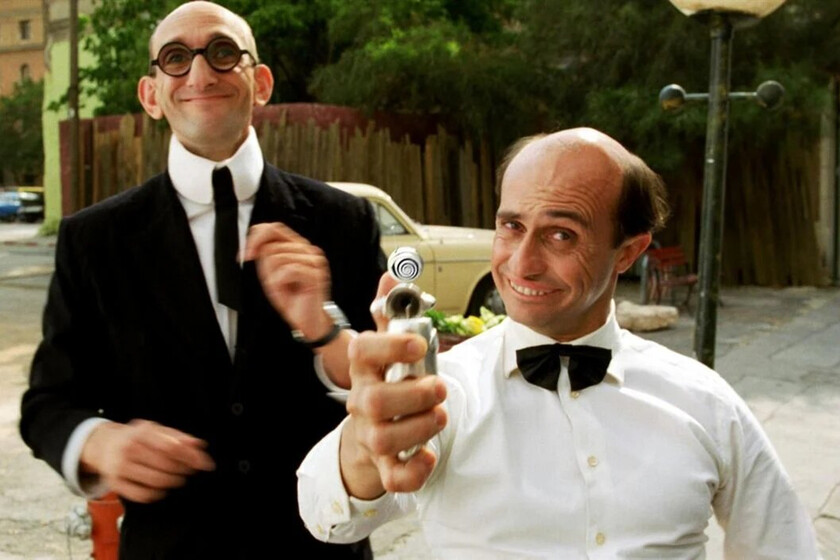 Qué fue de Benito Pocino, el Mortadelo perfecto que nunca dejó su trabajo en Correos... y acabó metido en el cine para adultos