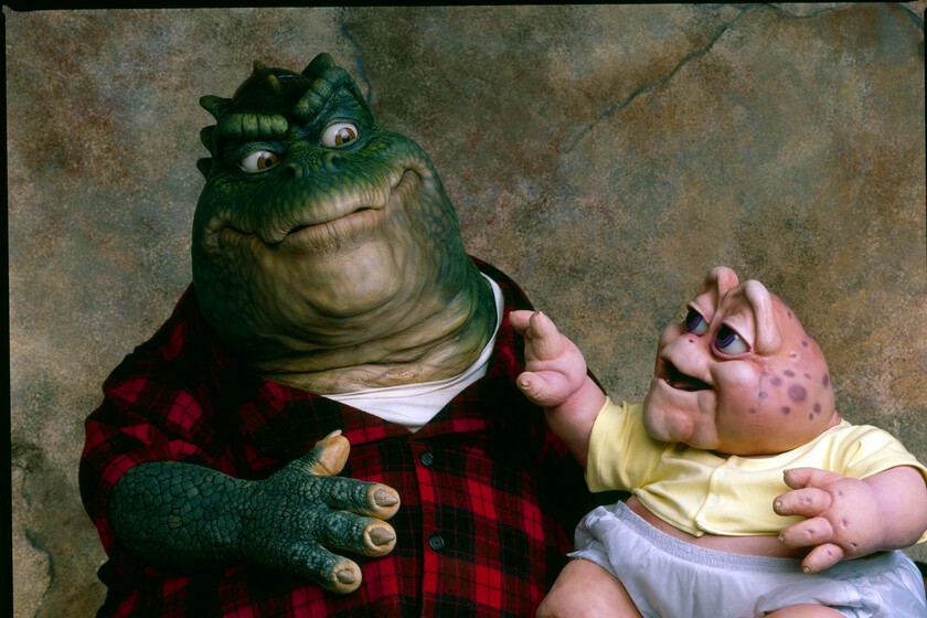 Aquella vez en que la serie de los 90 Dinosaurios mostró a una policía marxista-leninista