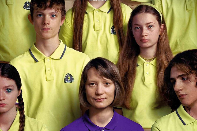 'Club Zero' es una brutal comedia subversiva que dispara hacia las dietas milagro y el elitismo a través del humor cáustico