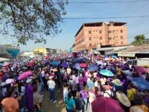 Feligreses recorrieron junto al Nazareno calles de San Carlos