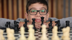 Faustino Oro, el niño argentino que con solo 10 años derrotó al campeón Mundial de Ajedrez