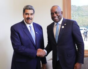 Presidente Maduro sostiene encuentro con el primer ministro de Dominica
