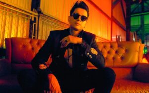 Juan Miguel trabaja en un álbum cargado de historias cotidianas y "Me gustas" se presenta como el primer adelanto