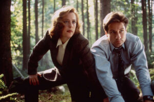 "No era su idea de sexy". El creador de 'Expediente X' explica cómo Gillian Anderson casi se queda sin protagonizar la mítica serie