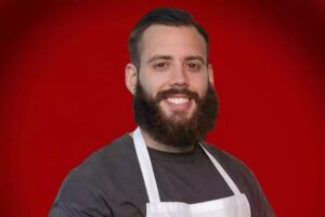 El "legionario terraplanista" de 'MasterChef' suelta su discurso. "Me cuadran más las vías alternativas que lo que defiende la ciencia"