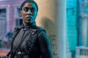 Olvídate de conspiraciones "woke" con James Bond. La idea de una 007 mujer ya se puso sobre la mesa hace 70 años, y la principal candidata fue una legendaria ganadora del Oscar