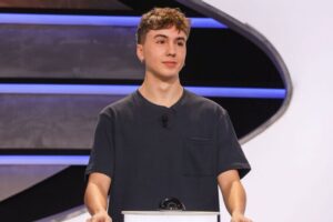 El joven concursante de 'Cifras y letras' que está haciendo historia en el concurso de RTVE