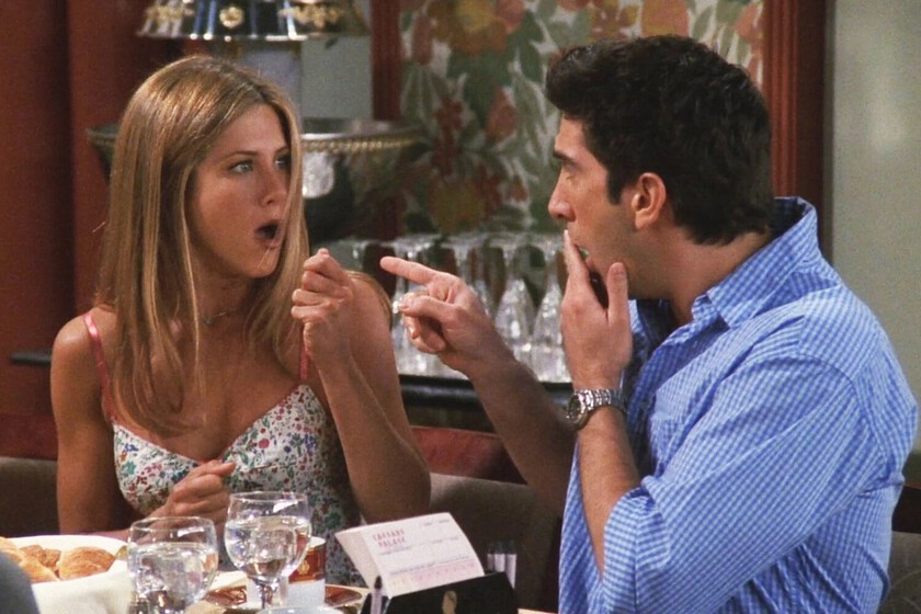 "Ahora hay que tener mucho cuidado". Jennifer Aniston responde a toda una generación que cree que 'Friends' es ofensiva