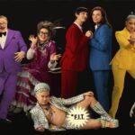 Rabos: El musical (2023) crítica. Captura el espíritu Off-Broadway en una enajenación queer diseñada para cabrear a muchísima gente y que hará llorar a carcajadas al público que entre en su juego