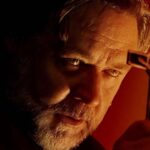 Russell Crowe repite como exorcista en ‘El exorcismo de Georgetown’, que presenta un juguetón tráiler y tiene fecha de estreno en España