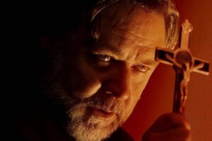 Russell Crowe repite como exorcista en 'El exorcismo de Georgetown', que presenta un juguetón tráiler y tiene fecha de estreno en España