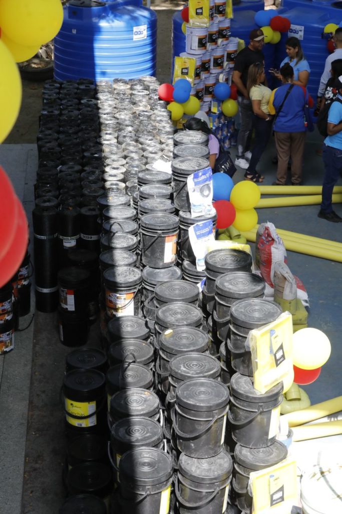 Bricomiles recibieron materiales para rehabilitar 85 escuelas en Aragua