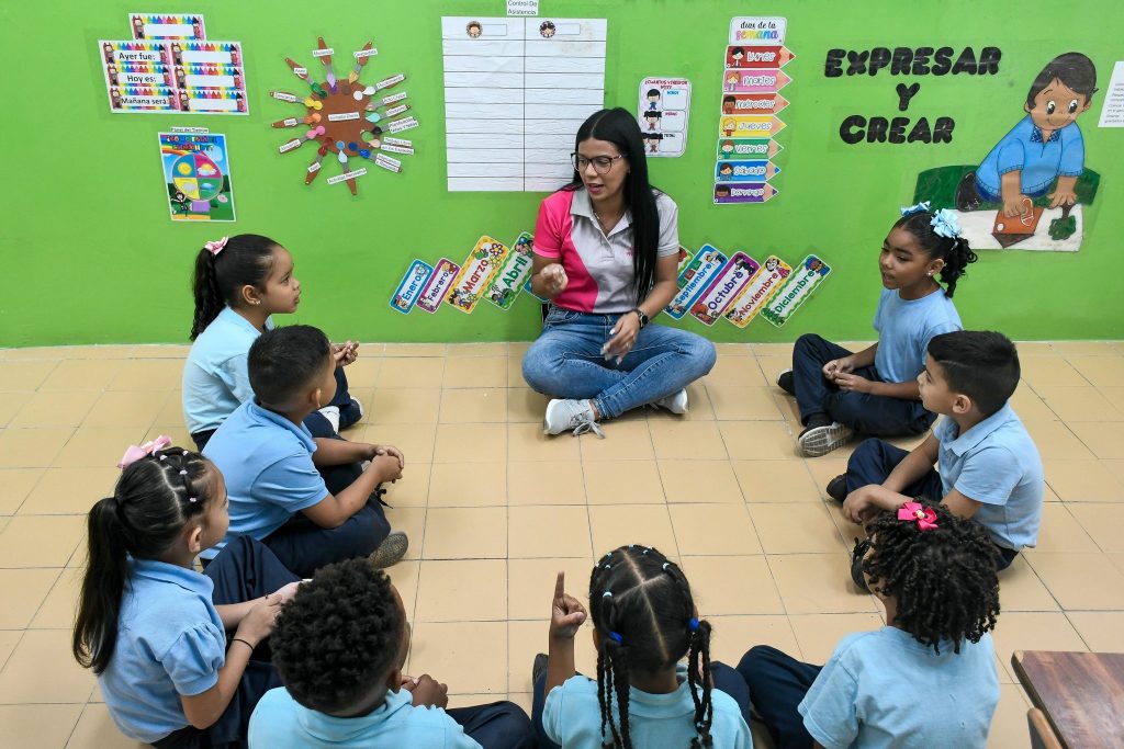 Entregan rehabilitado Centro de Educación Inicial del Inces