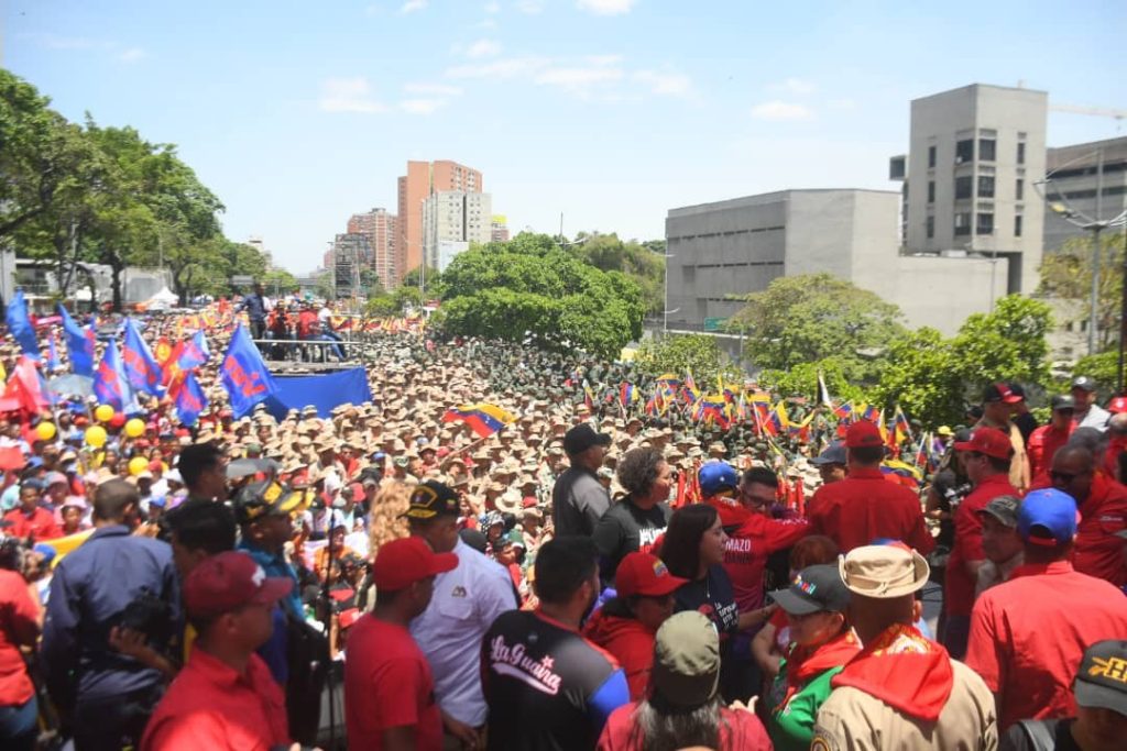 Fernández: A 22 años del 13A el pueblo se mantiene en las calles
