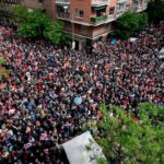 «No estás solo», multitudinaria manifestación en apoyo a Pedro Sánchez en Madrid