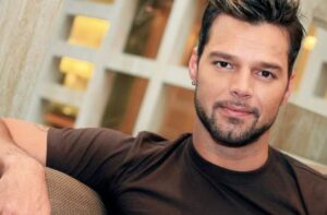 La erección de Ricky Martin al ver a los bailarines de Madonna 😳🔥