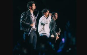 El episodio de xenofobia que vivió una venezolana durante el concierto de los Jonas Brothers en Chile