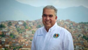Dos candidatos presidenciales declinaron a favor del abanderado de AD, Luis Eduardo Martínez
