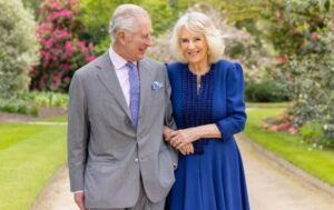 El rey Carlos III está listo para retomar sus actividades públicas mientras enfrenta su tratamiento contra el cáncer