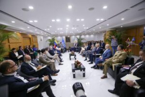 Técnicos electorales de la ONU y rectores del CNE sostienen encuentro