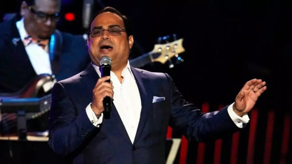 Gilberto Santa Rosa será el primer cantante de salsa en recibir un doctorado honorario otorgado por la universidad de Berklee en Boston