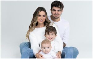 ¡La familia sigue creciendo! Jonathan Moly y Andrea Villarroel anuncian que serán padres por tercera vez