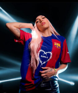 Continúa la temporada "Bichota" con la nueva franela del FC Barcelona