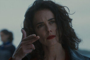 'Nina' (2024), crítica | Es un amargo retorno a los orígenes con escopeta incorporada que se encasquilla justo cuando debería disparar