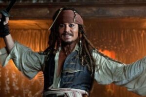 "Él creó a Jack Sparrow". El productor de 'Piratas del Caribe 6' quiere a Johnny Depp de vuelta y desvela el estado actual de la saga de aventuras