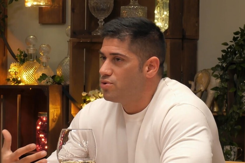 'First Dates', el soltero de Barcelona no para de pifiarla en su cita. "No vayas en chanclas con calcetines"