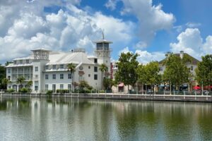 12.000 personas viven en un pueblo idílico en EEUU. Es una "ciudad Disney" que se independizó de la compañía