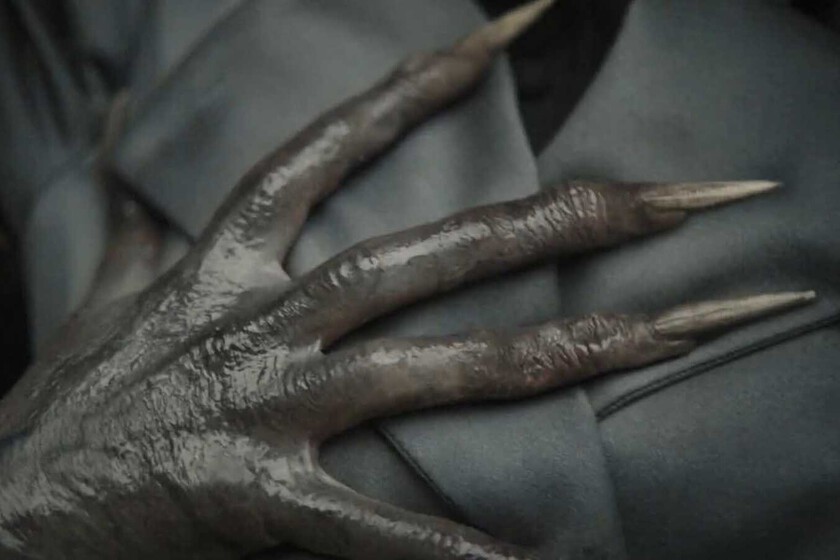 El escandaloso detalle de 'La primera profecía' del que nadie se ha percatado, un lascivo plano explícito que ya puede verse en Disney+